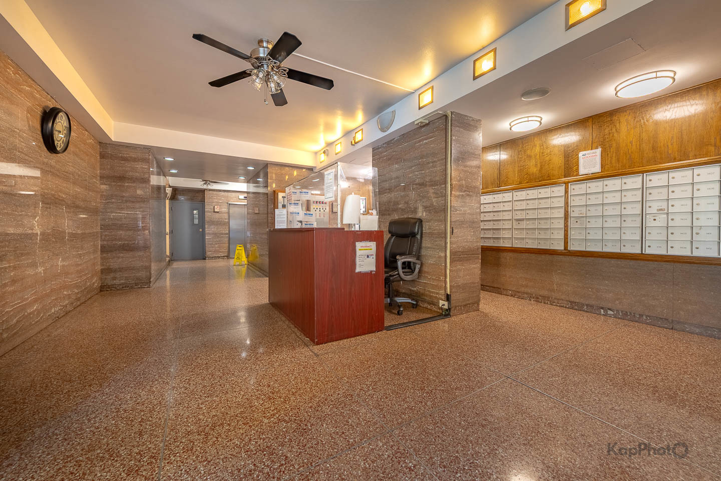 7337 S South Shore Drive Unit: 902