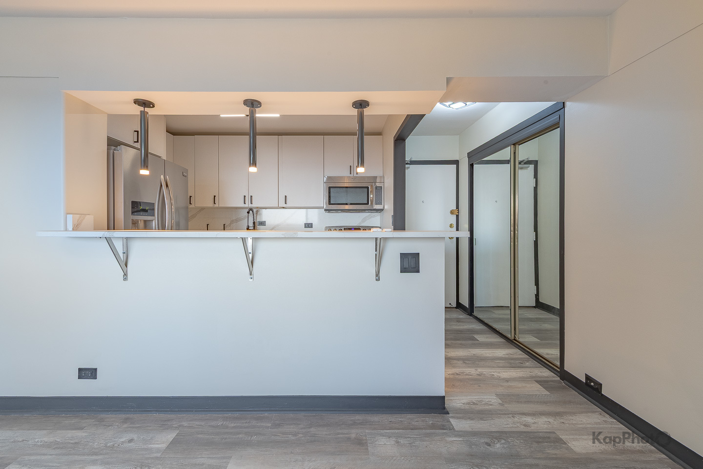 7337 S South Shore Drive Unit: 902