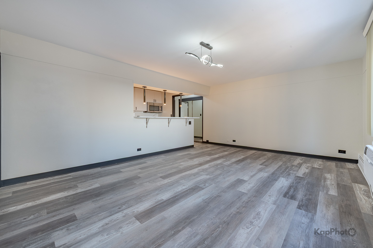 7337 S South Shore Drive Unit: 902