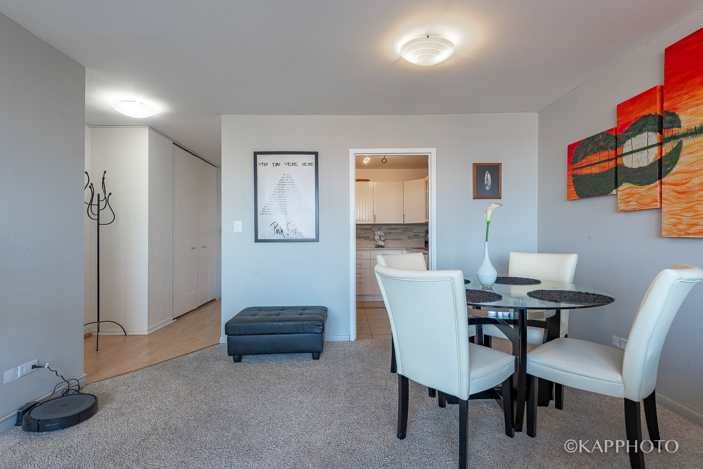 3930 N Pine Grove Avenue Unit: 2005