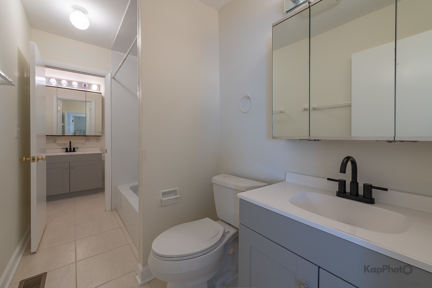 102 N Waterford Drive