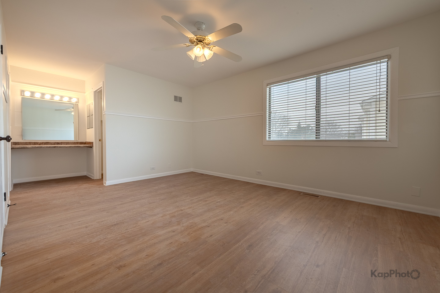 102 N Waterford Drive