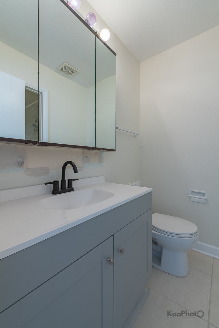 102 N Waterford Drive