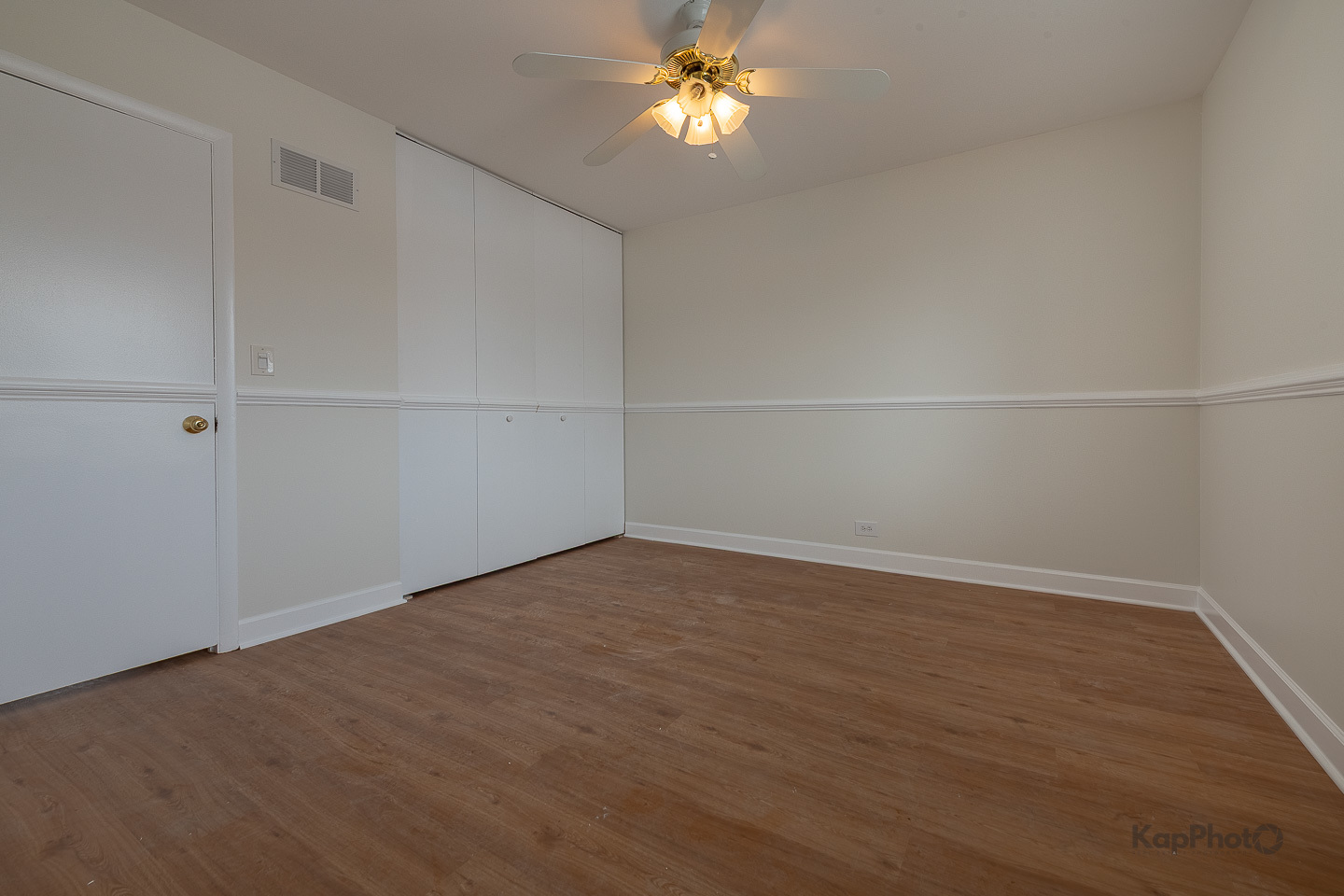 102 N Waterford Drive