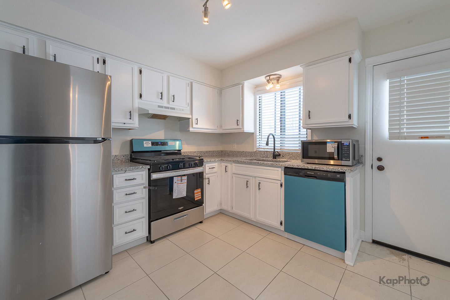 102 N Waterford Drive