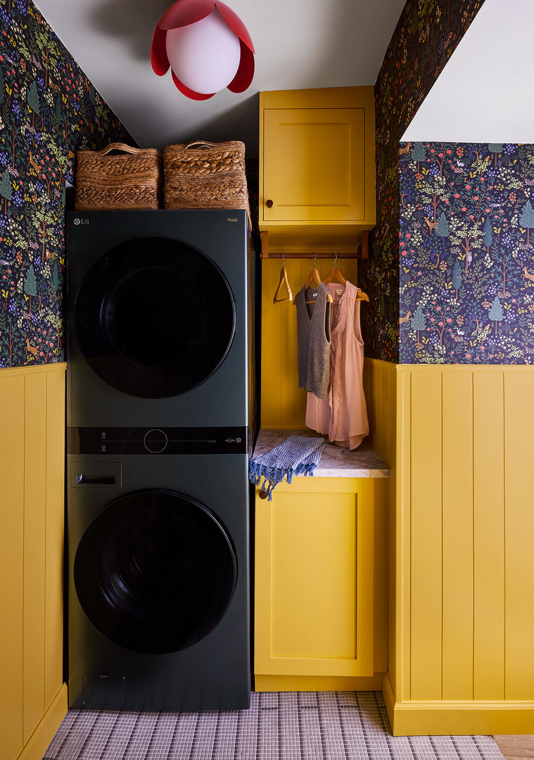 4017 N Whipple Street