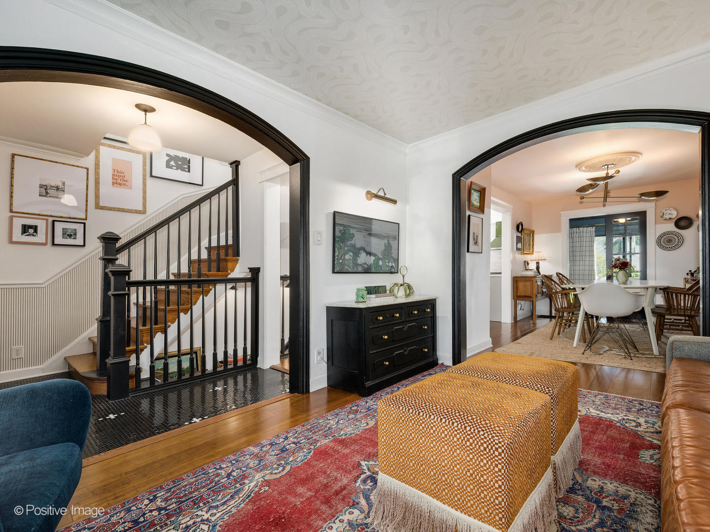 4017 N Whipple Street