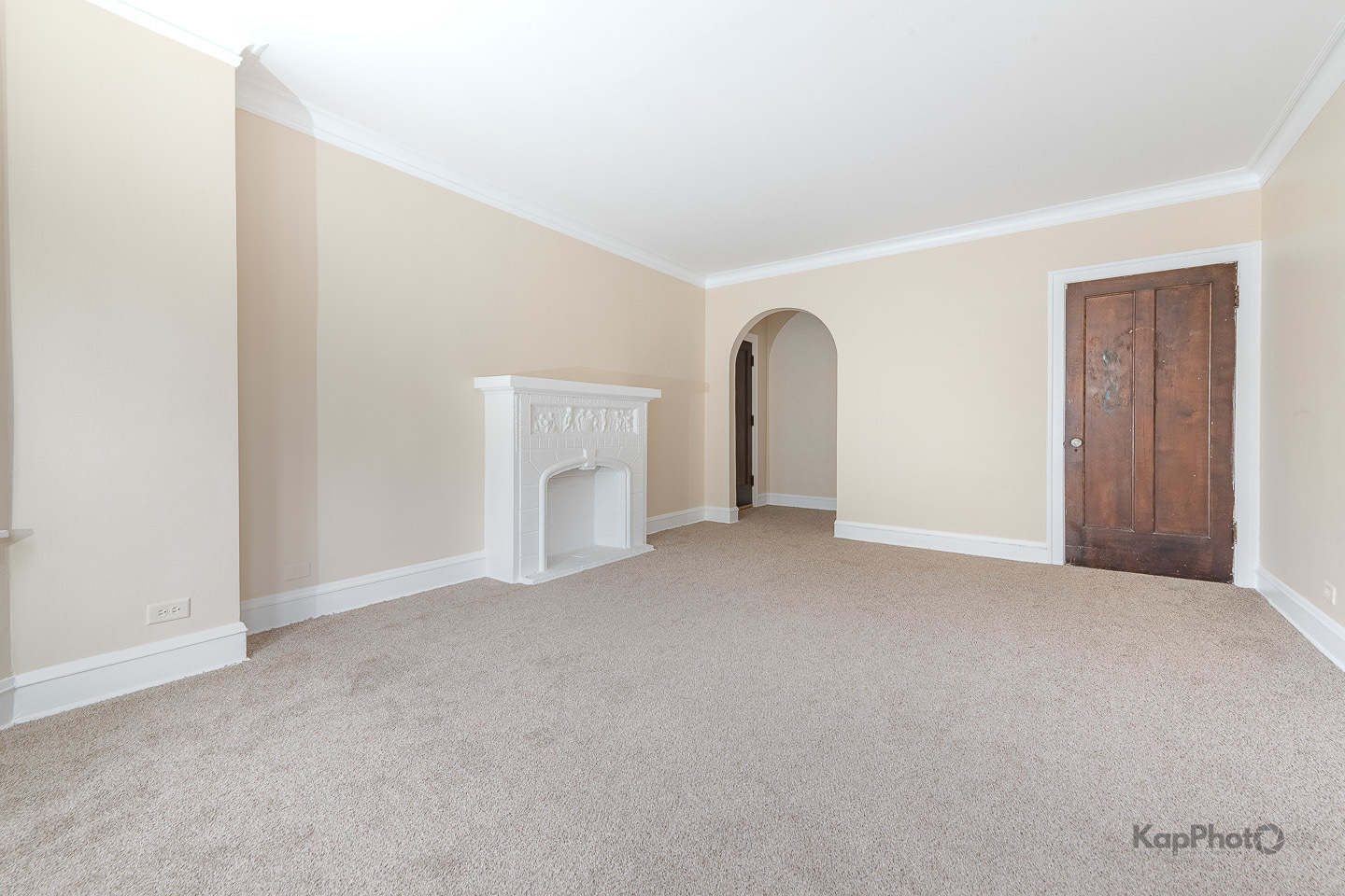 2250 W Rosemont Avenue