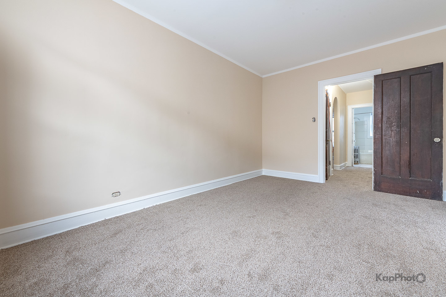 2250 W Rosemont Avenue