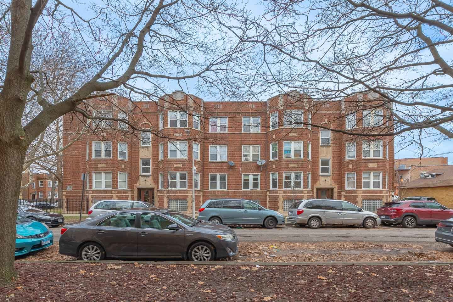 2250 W Rosemont Avenue