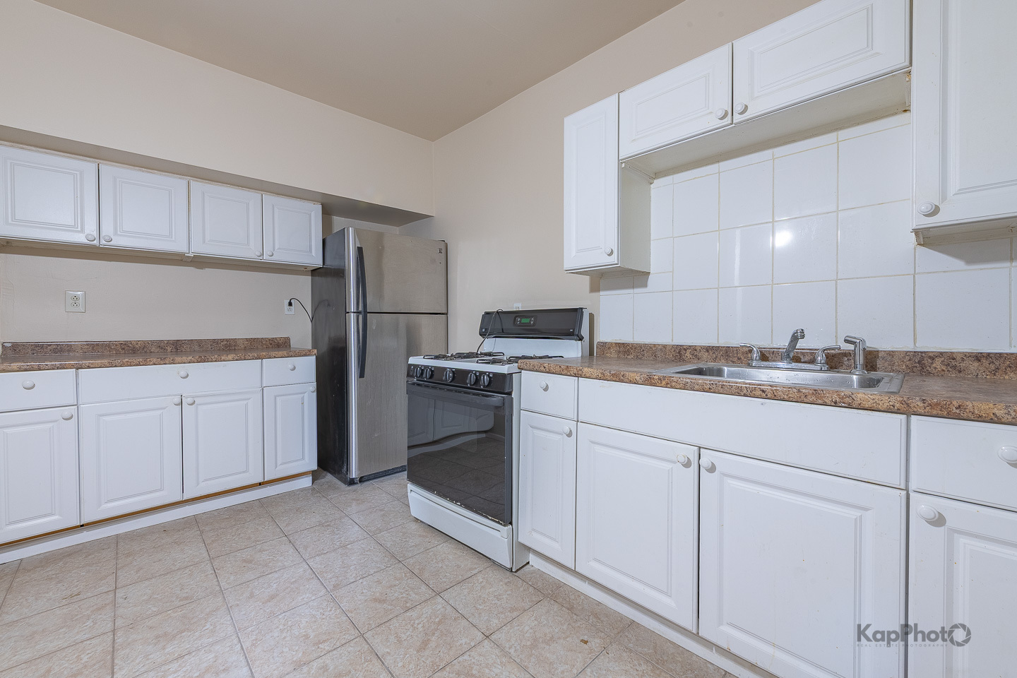 2250 W Rosemont Avenue