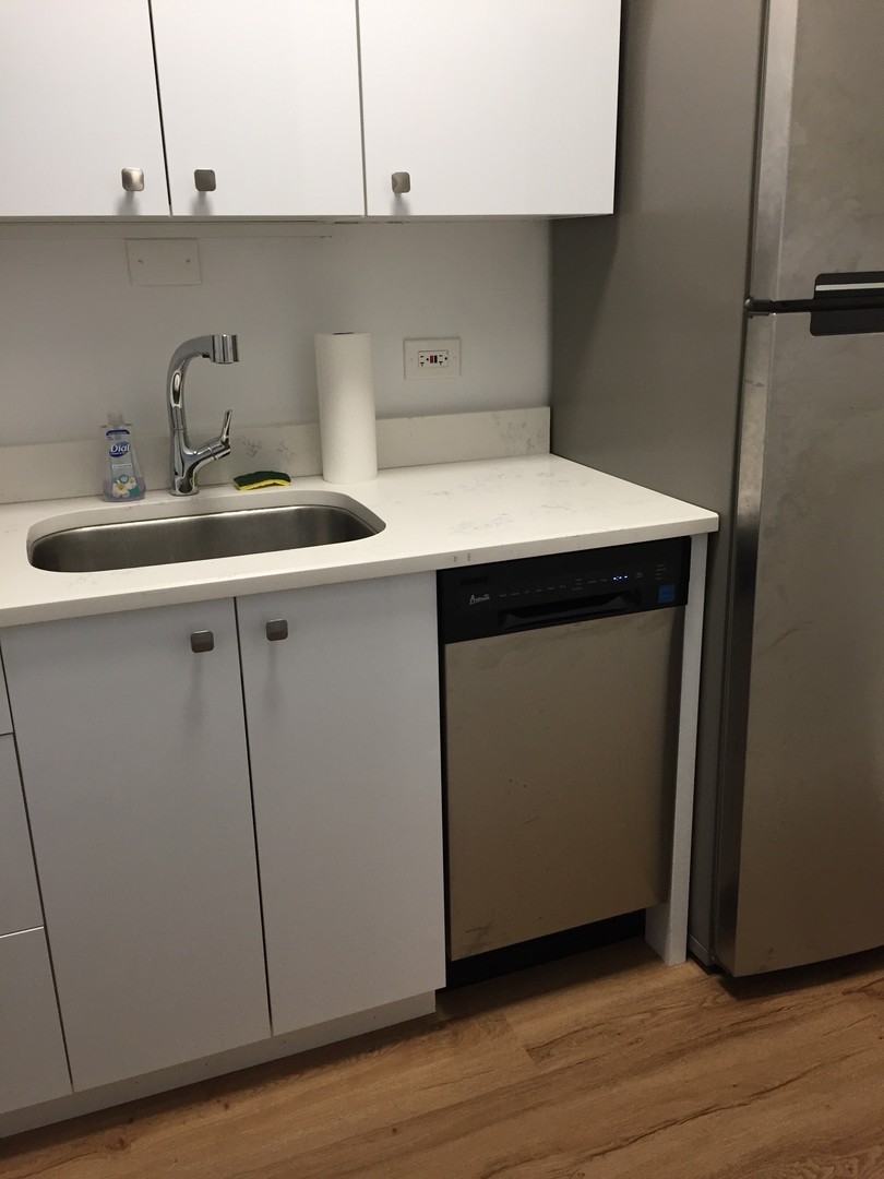 3600 N Lake Shore Drive Unit: 1603