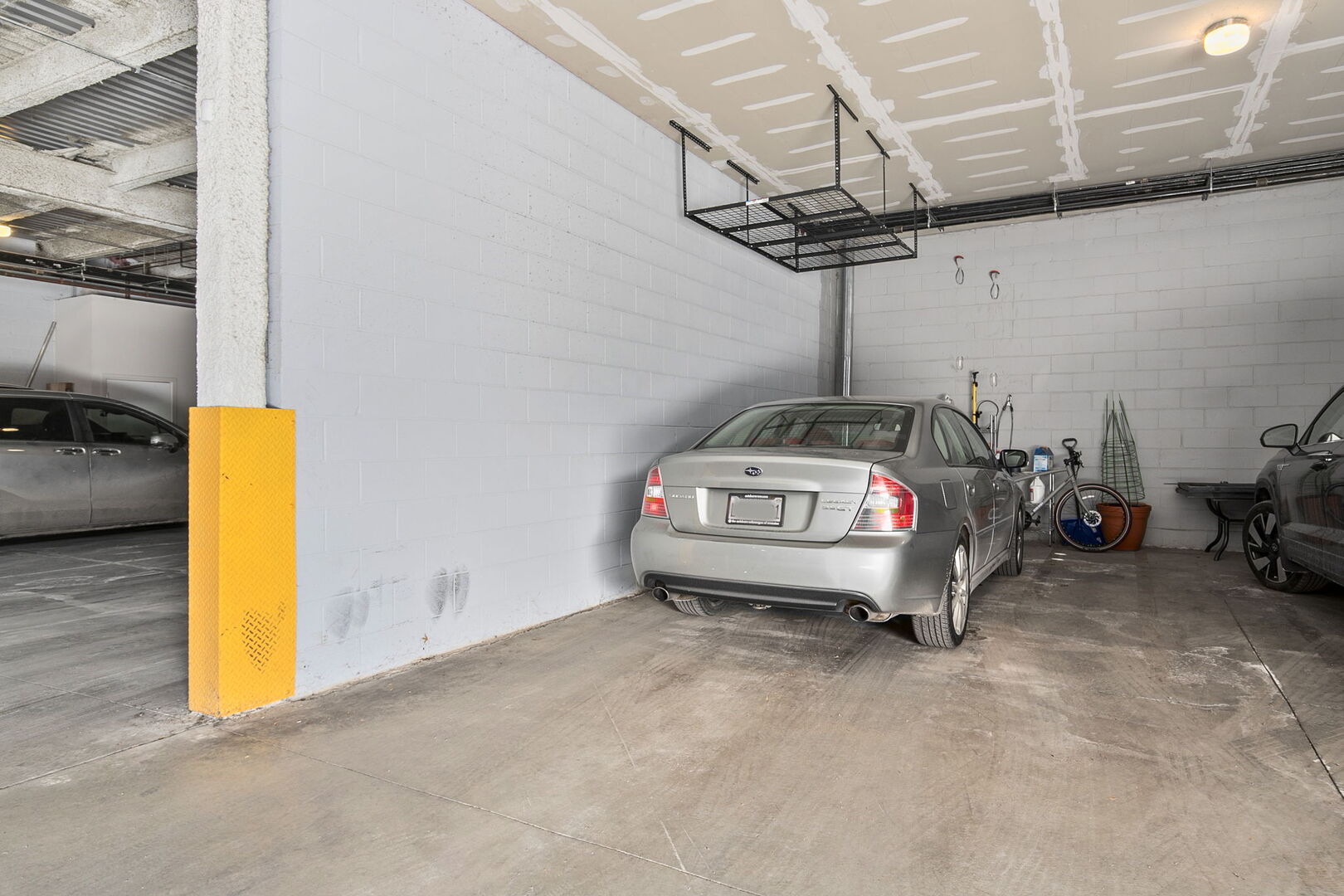 756 N Leavitt Street Unit: 3NW