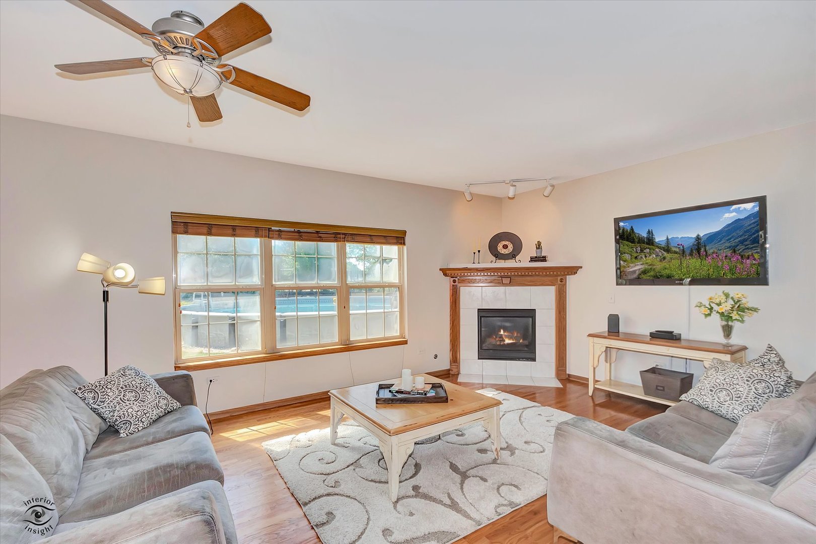 8057 W Duane Drive