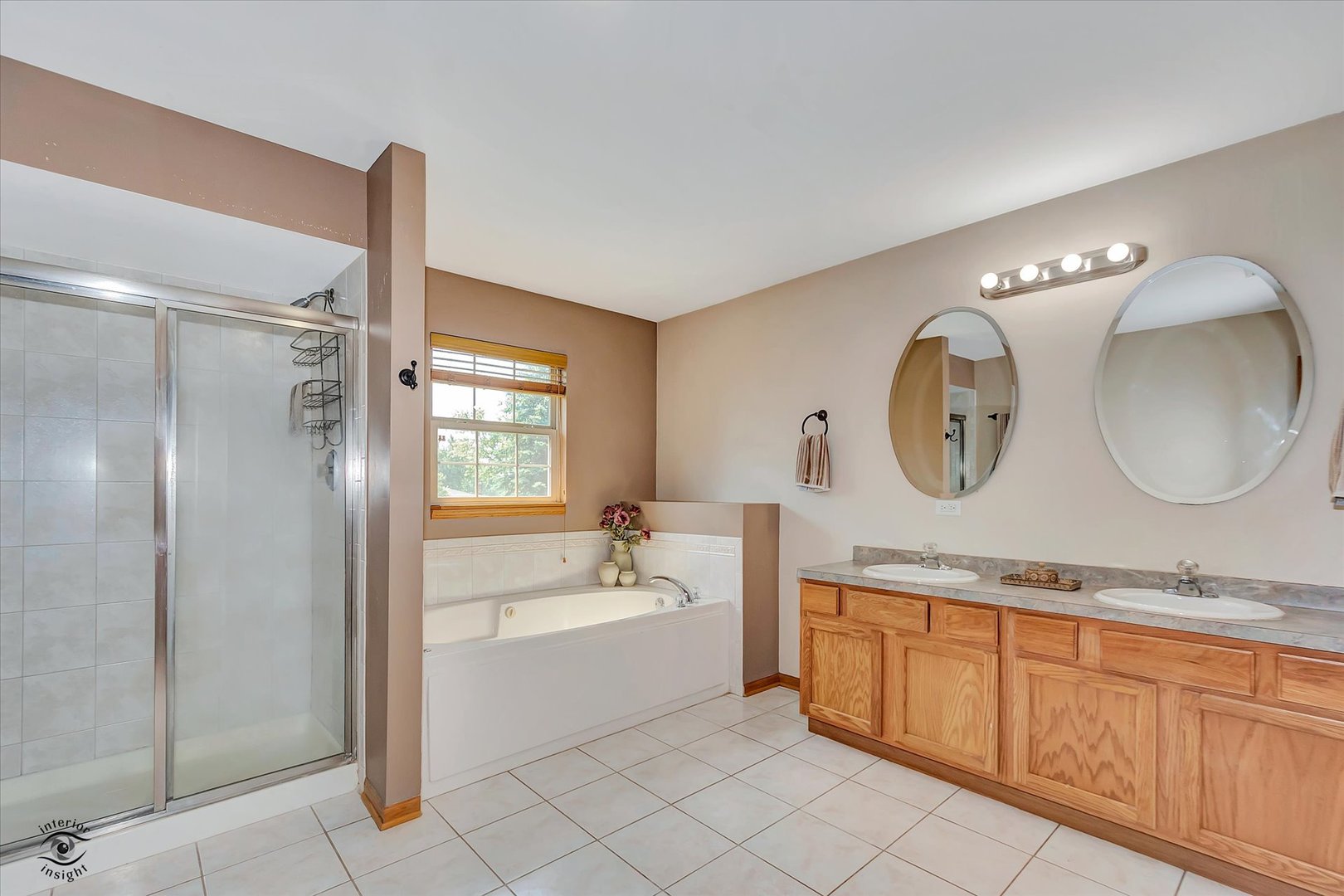 8057 W Duane Drive
