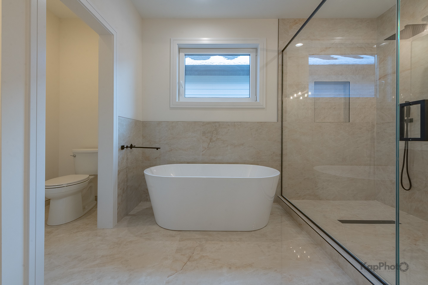 4017 N Albany Avenue