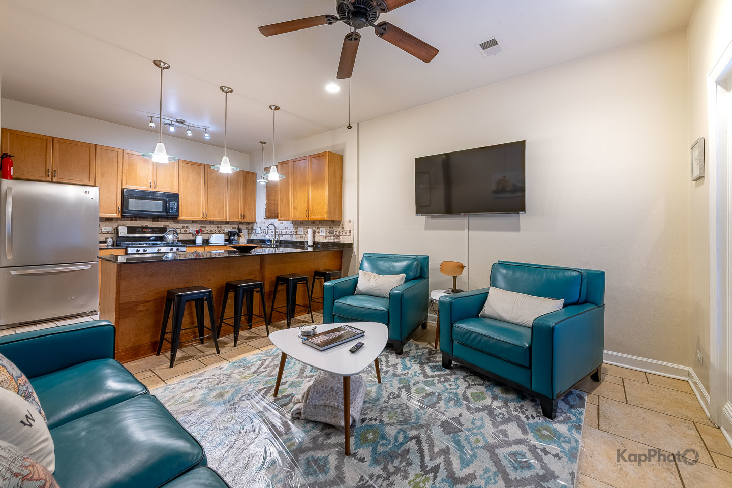 2705 W Congress Parkway