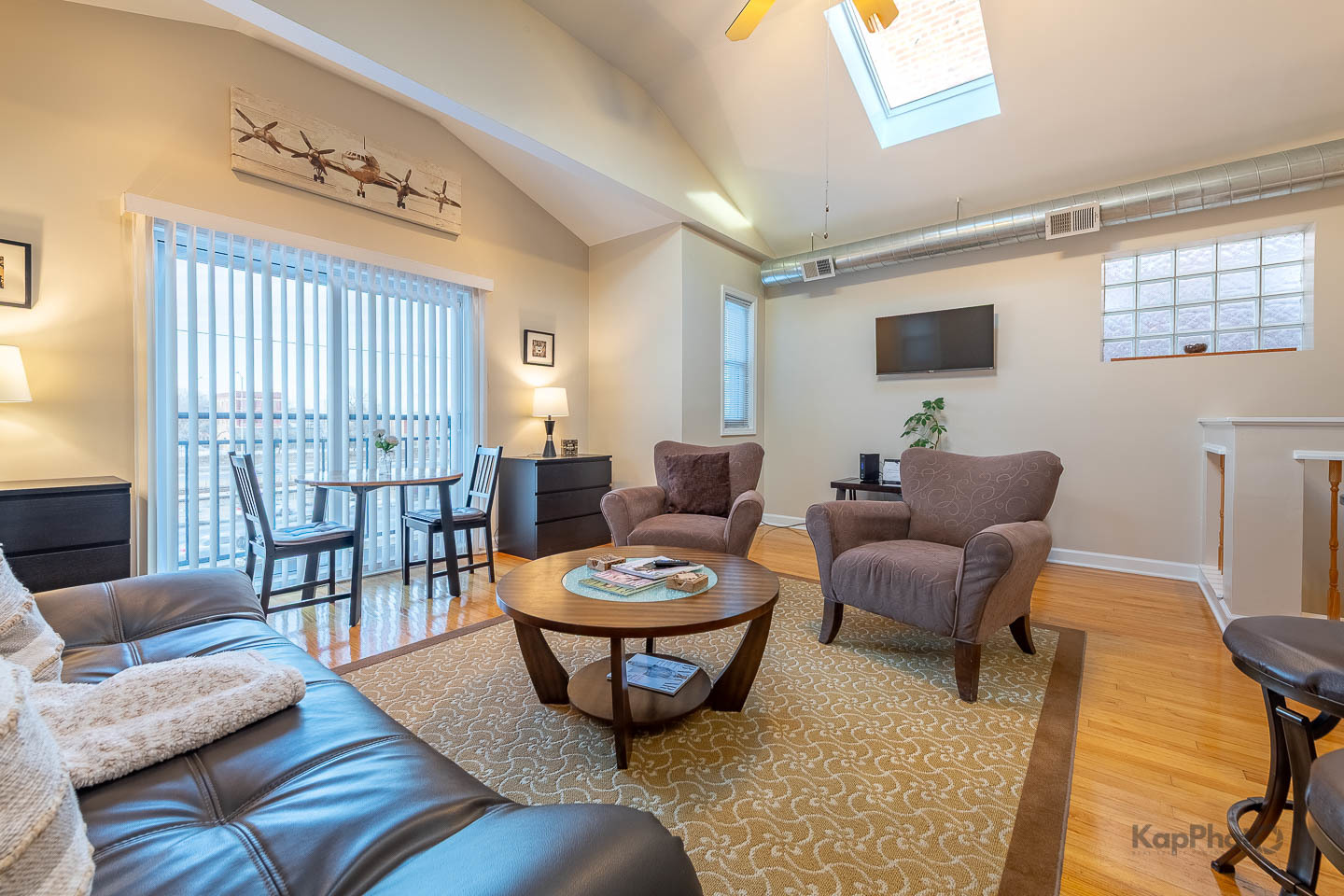 2705 W Congress Parkway