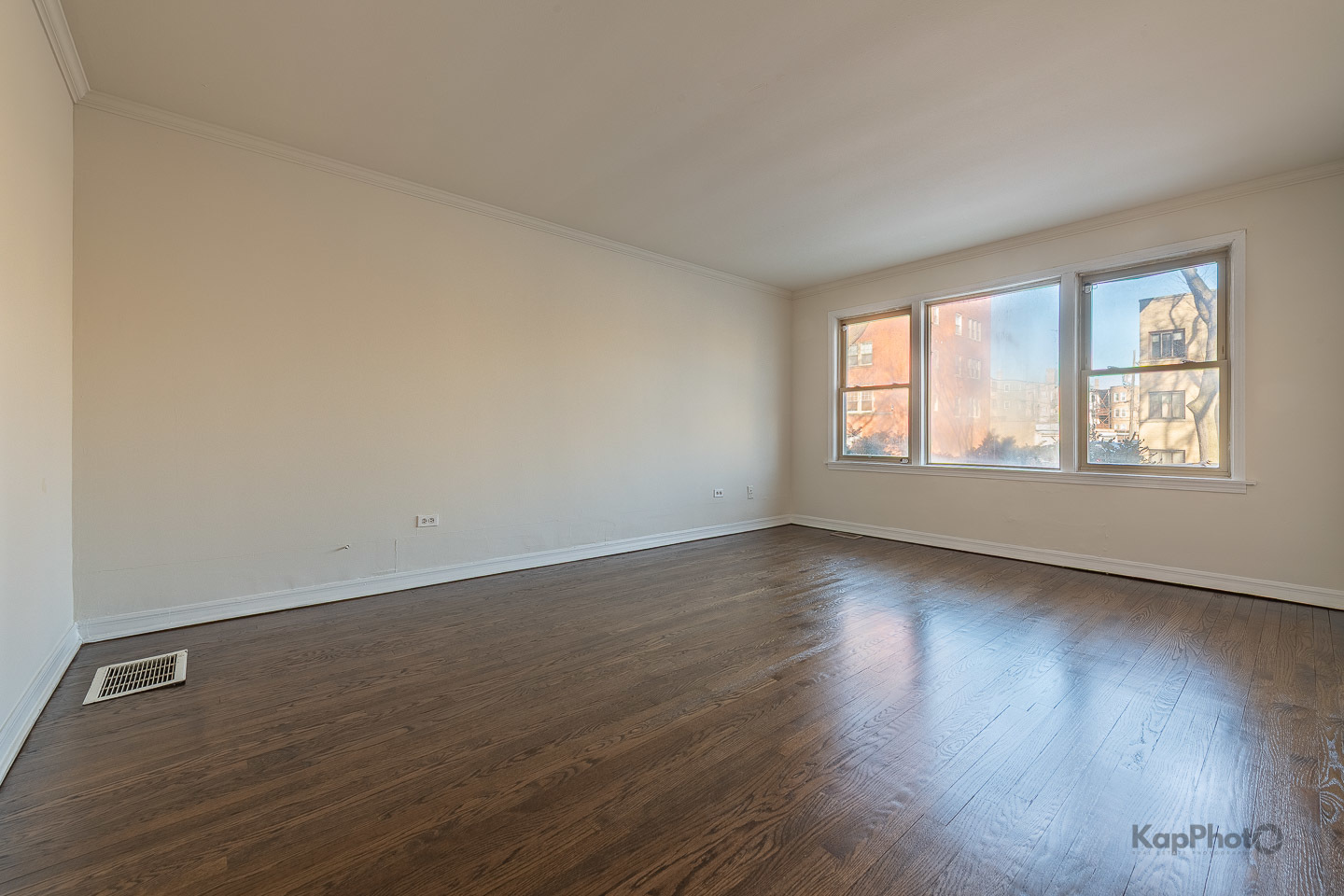 2041 W Jarvis Avenue Unit: 1W