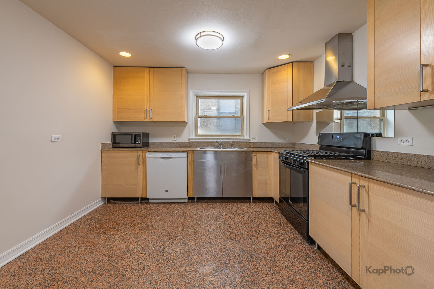 2041 W Jarvis Avenue Unit: 1W