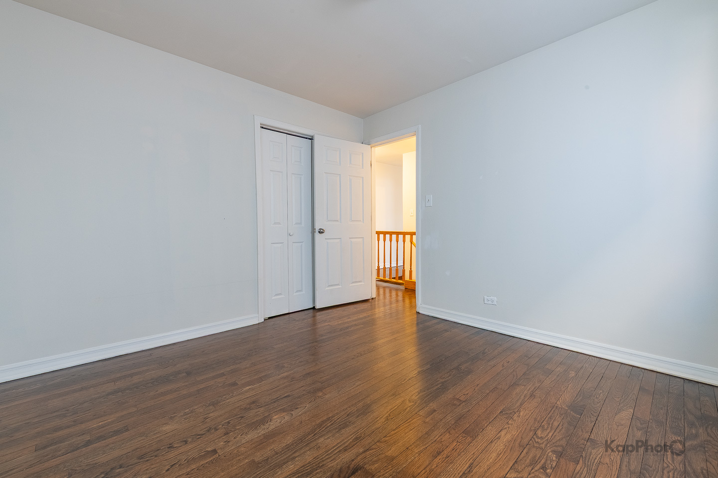 2041 W Jarvis Avenue Unit: 1W