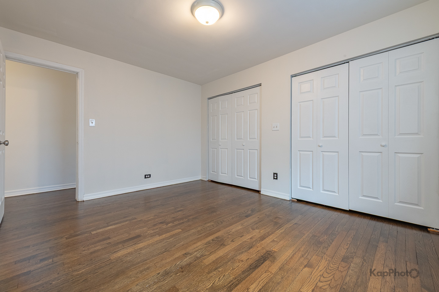 2041 W Jarvis Avenue Unit: 1W