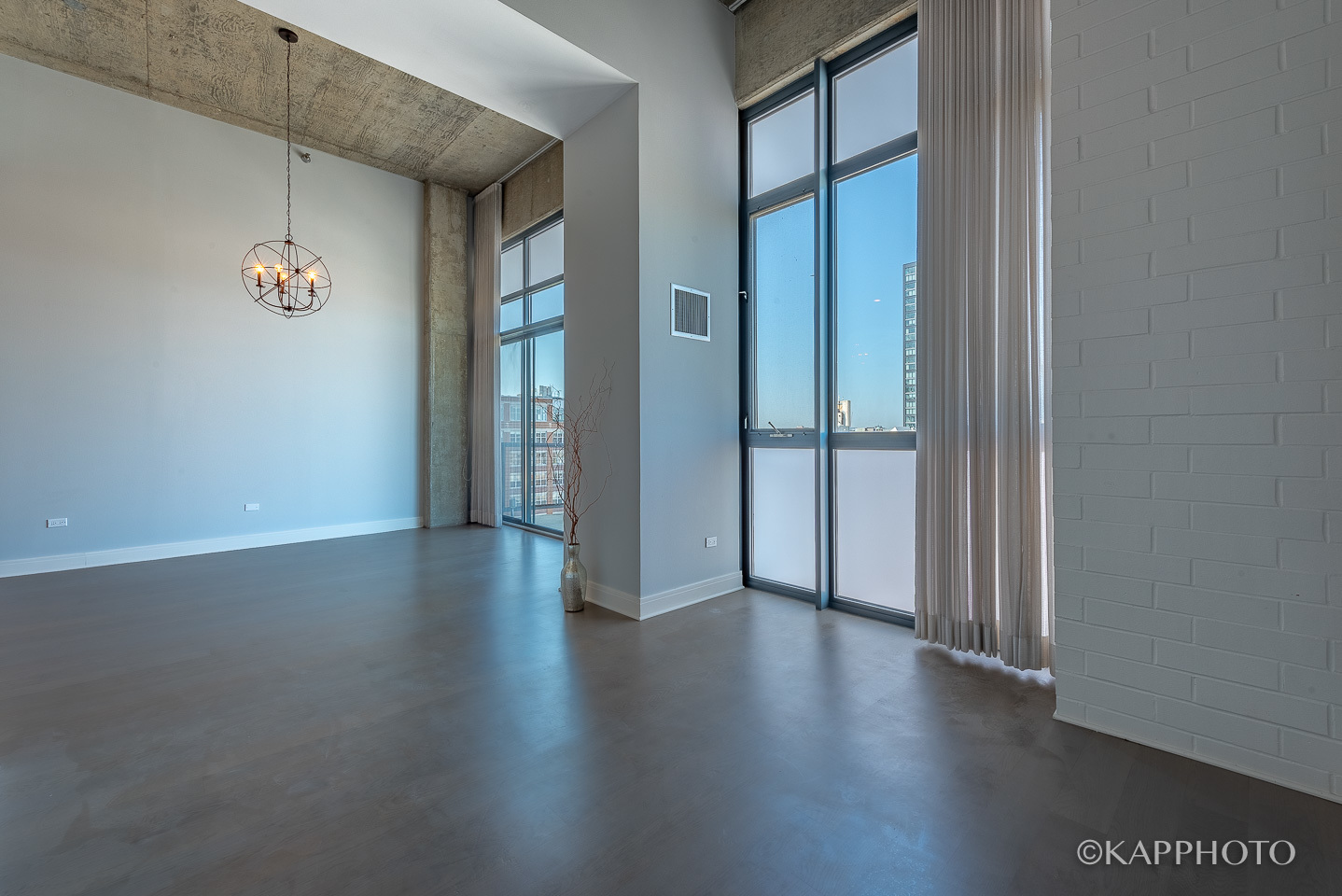 321 S SANGAMON Street Unit: 901