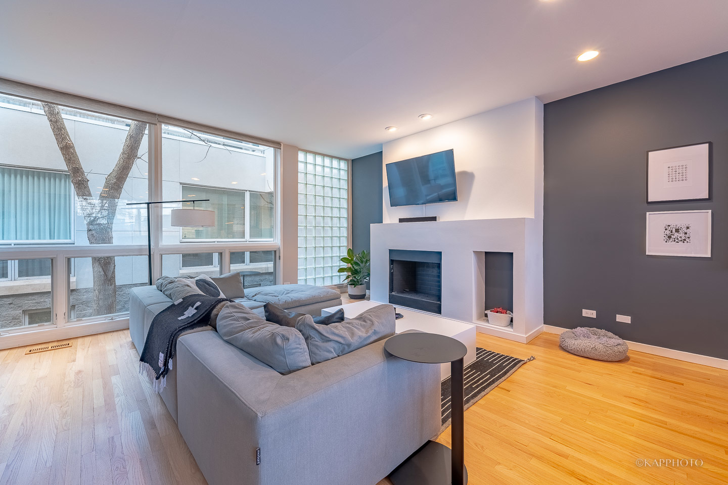 663 N Sangamon Street Unit: 3S