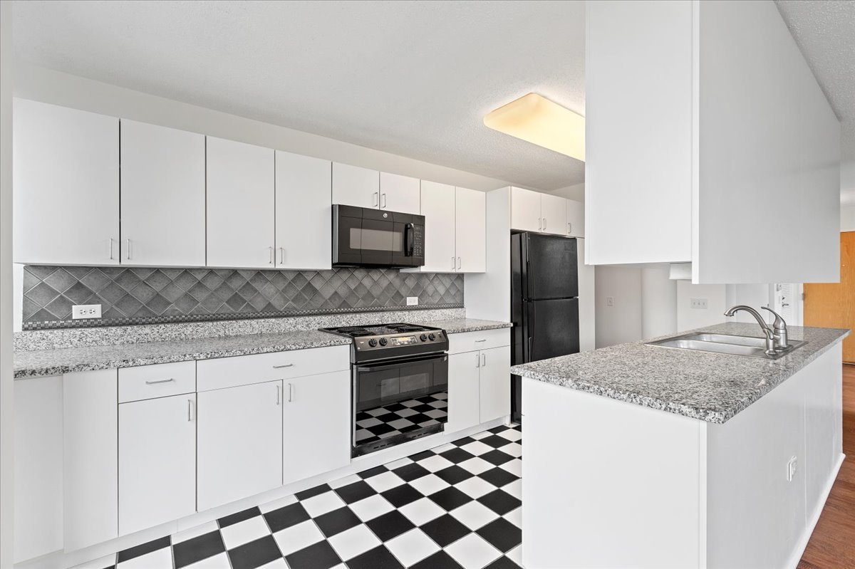 3115 S Michigan Avenue Unit: 301