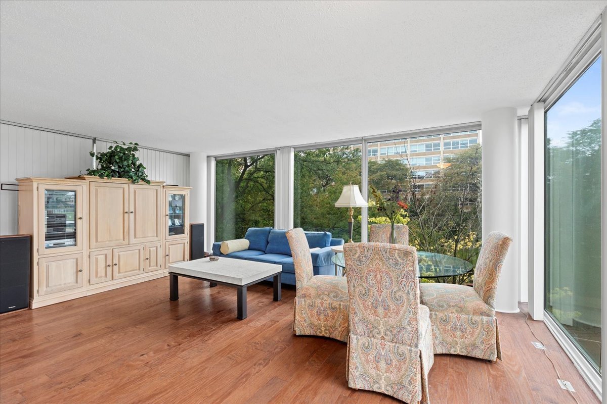 3115 S Michigan Avenue Unit: 301