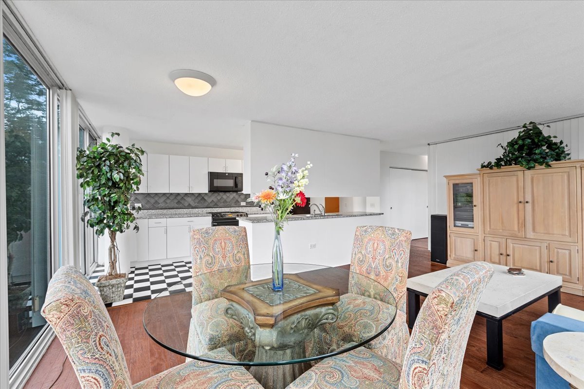 3115 S Michigan Avenue Unit: 301