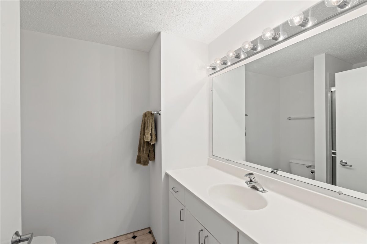 3115 S Michigan Avenue Unit: 301