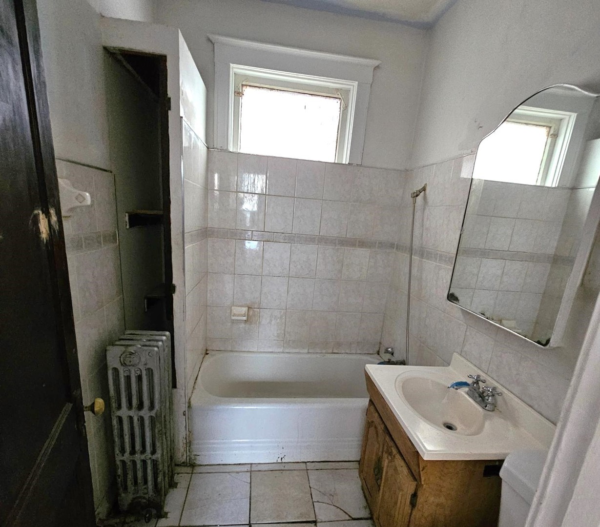 6936 S Dorchester Avenue