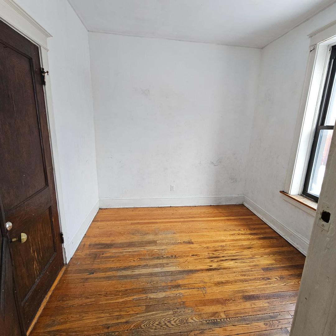 6936 S Dorchester Avenue