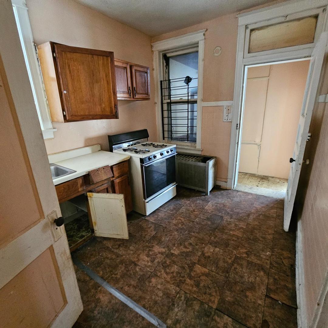 6936 S Dorchester Avenue