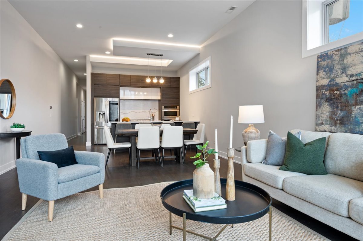 3024 W Armitage Avenue Unit: 3