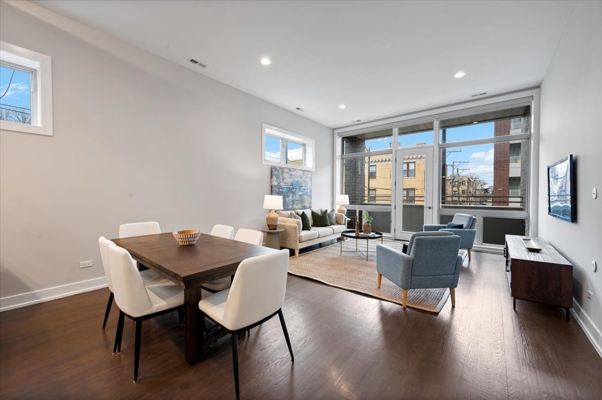 3024 W Armitage Avenue Unit: 3