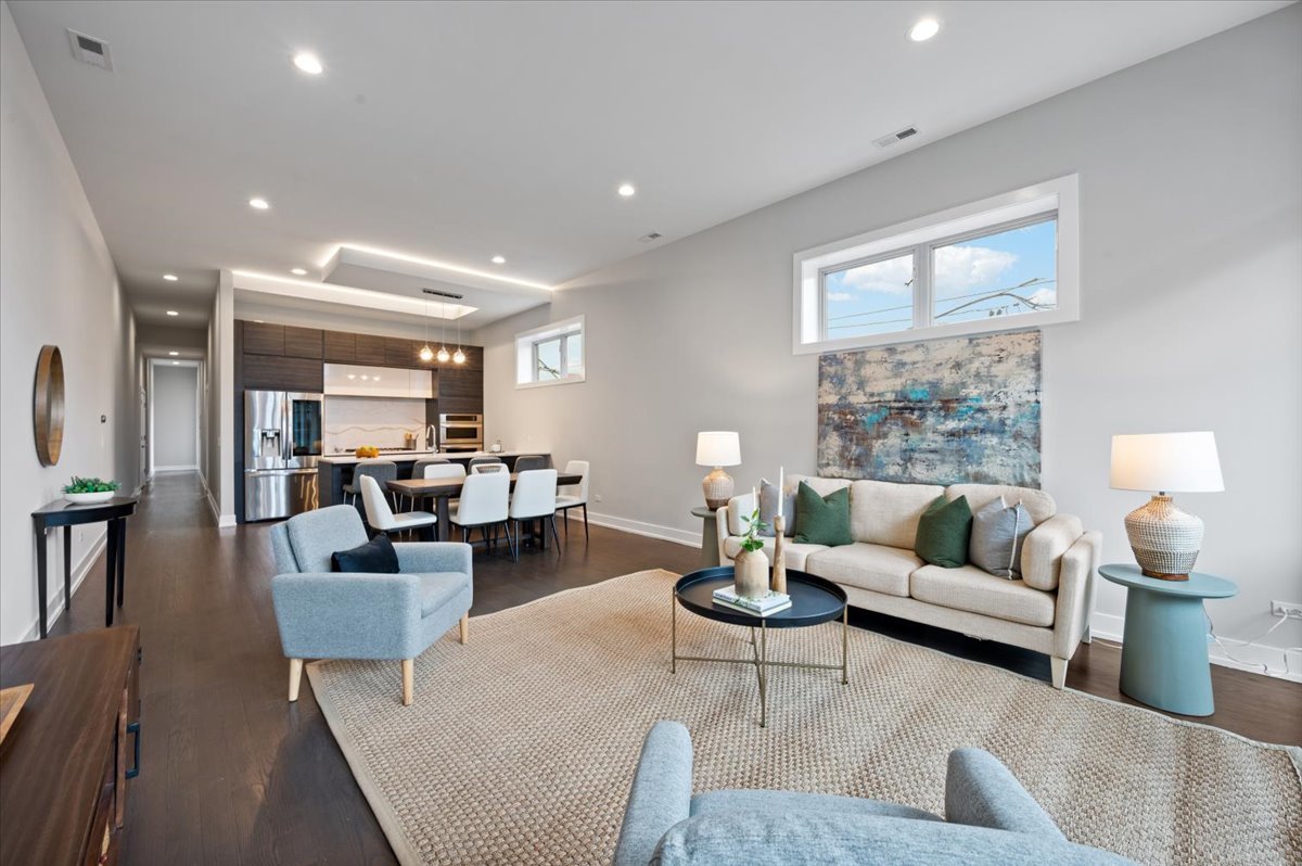 3024 W Armitage Avenue Unit: 3
