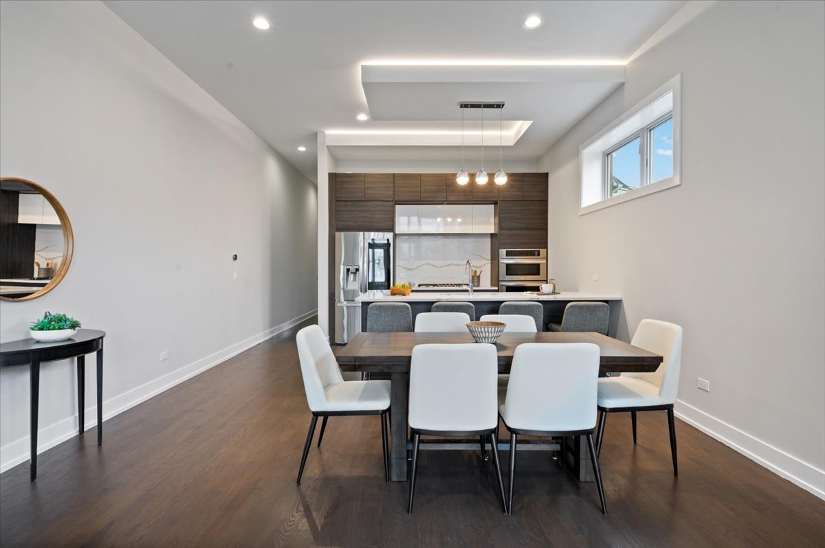 3024 W Armitage Avenue Unit: 3
