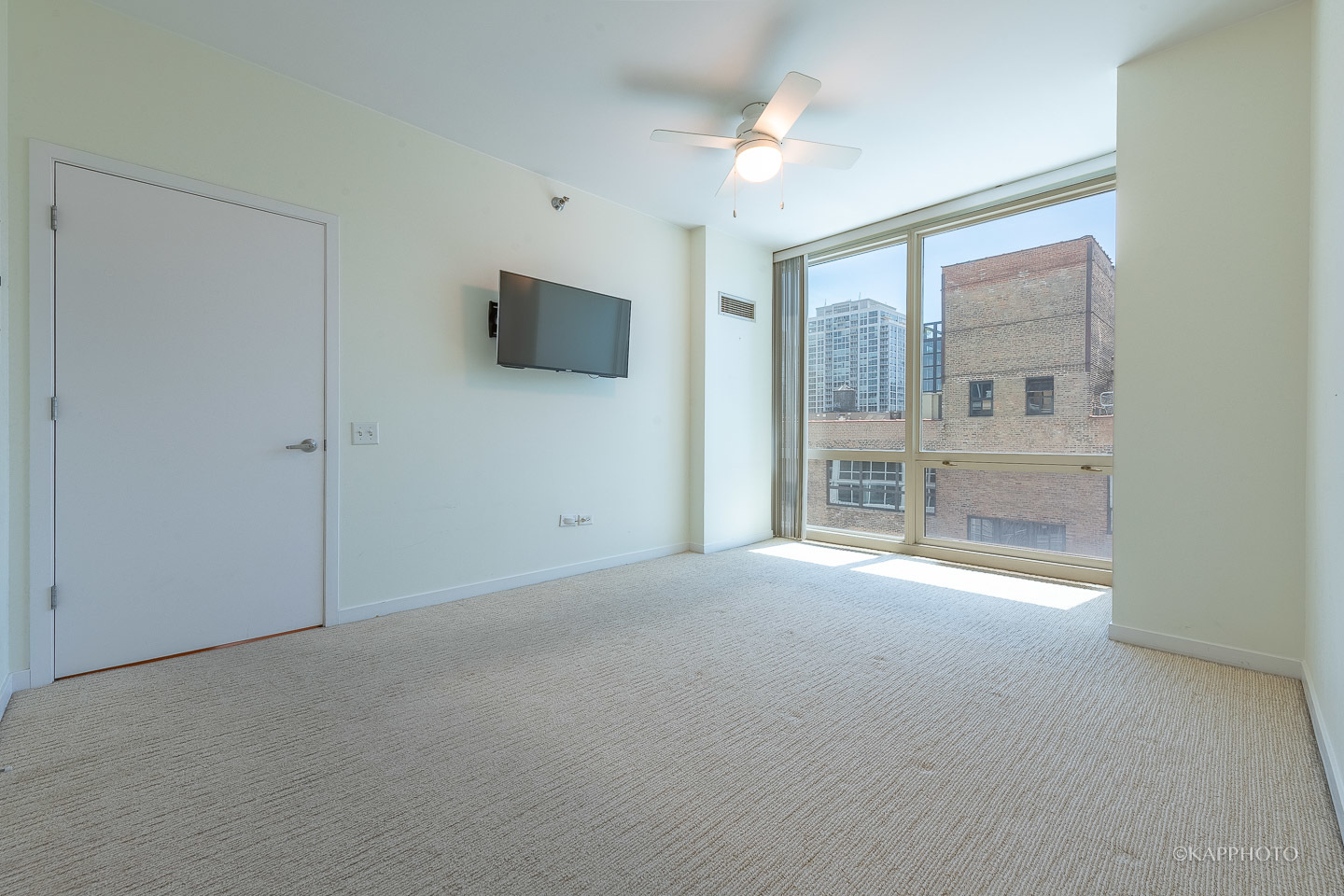 757 N Orleans Street Unit: 804