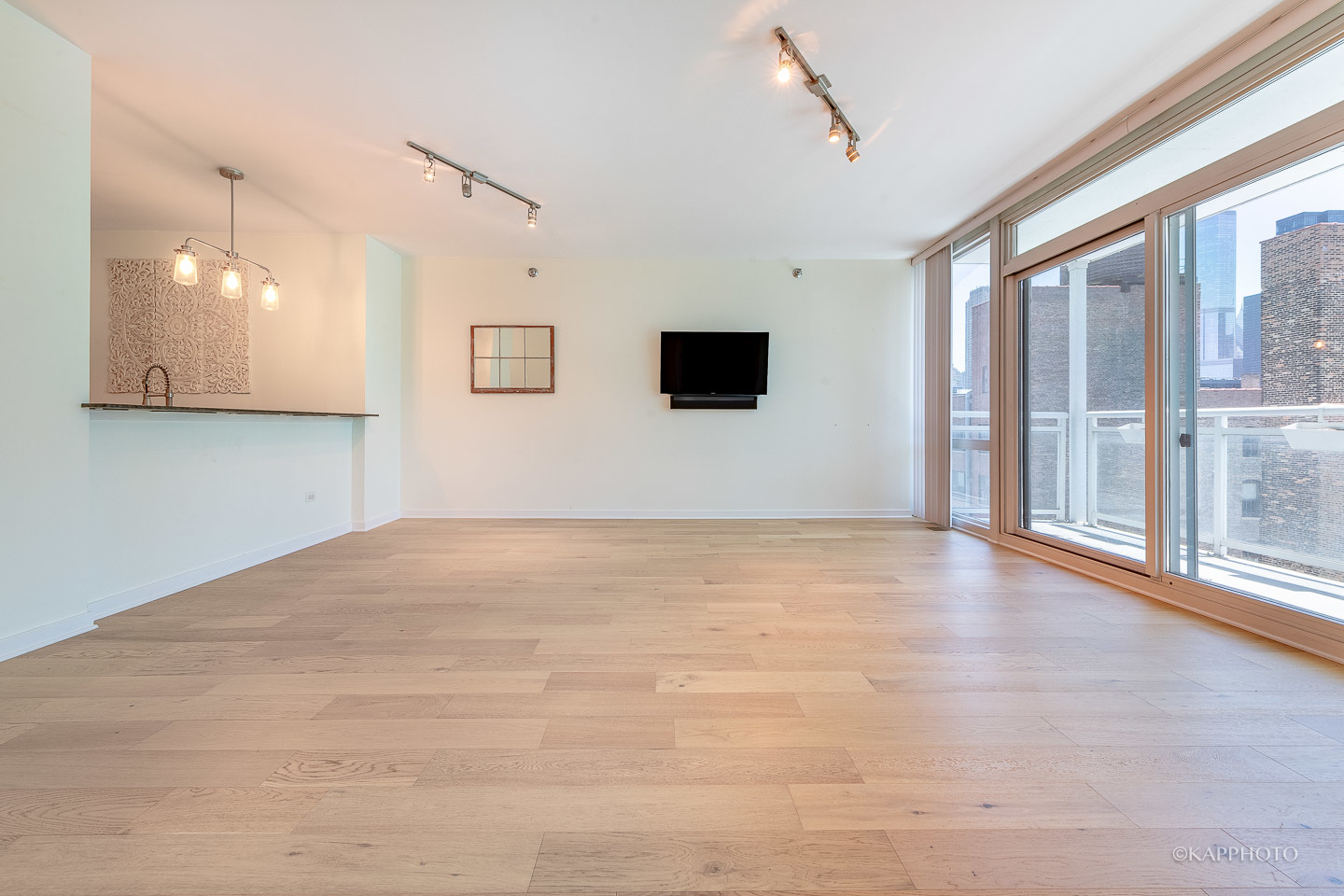 757 N Orleans Street Unit: 804