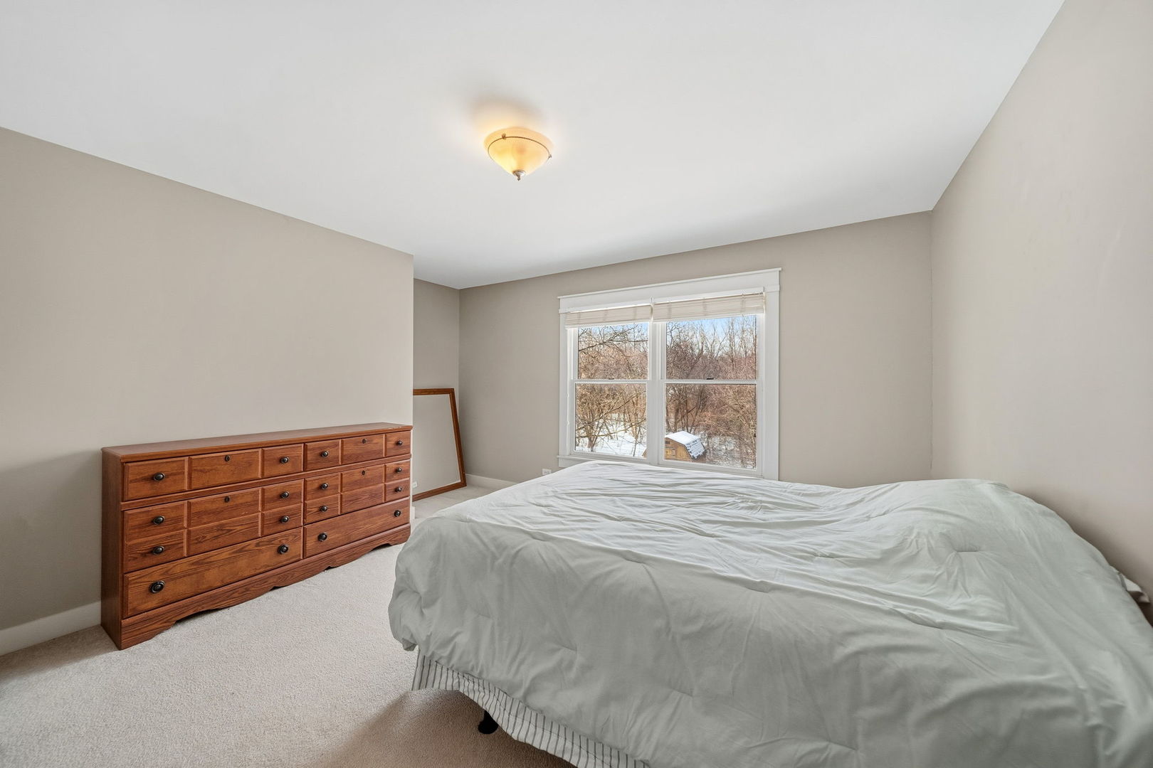 7N072 Willowbrook Drive