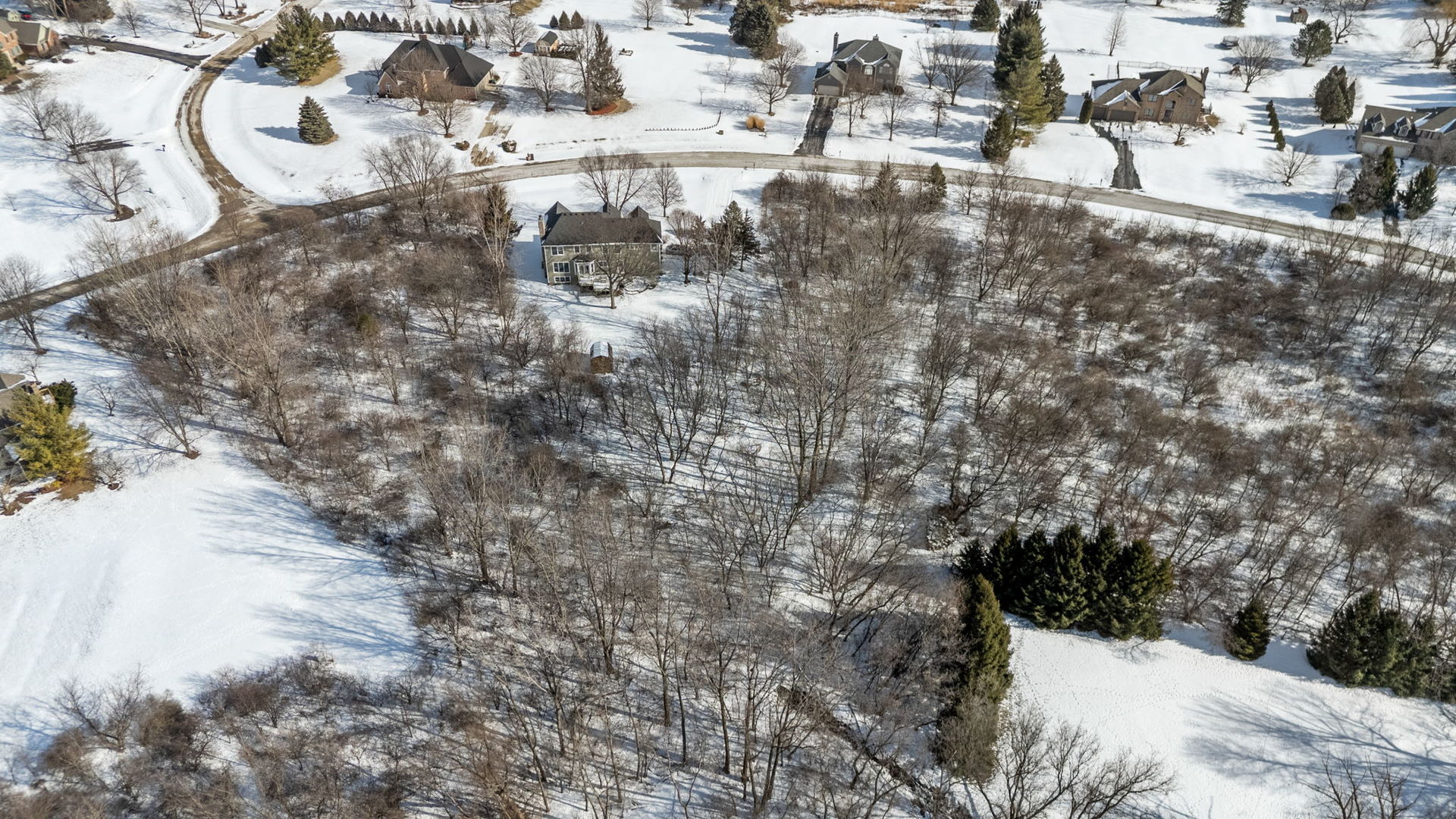 7N072 Willowbrook Drive