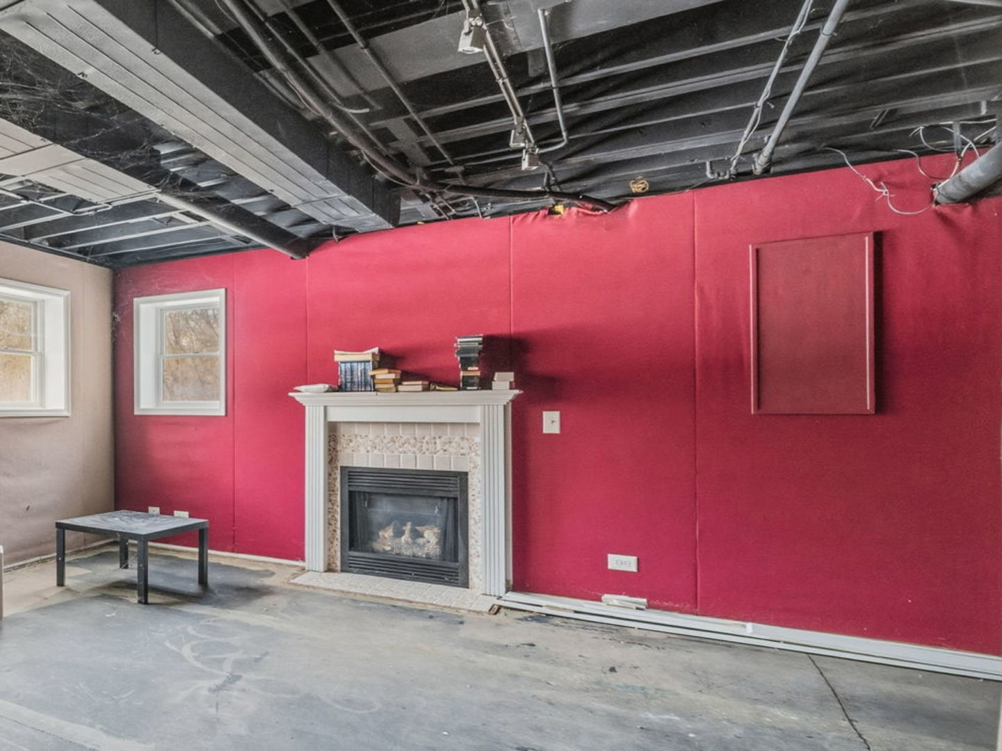 7N072 Willowbrook Drive