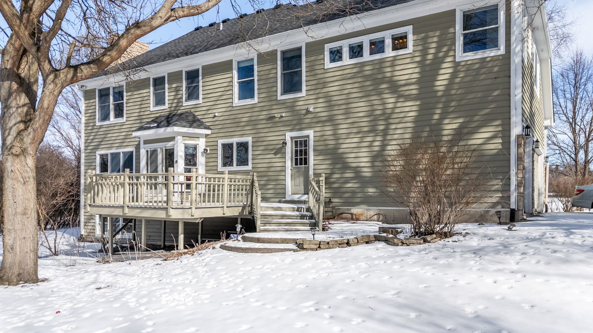 7N072 Willowbrook Drive