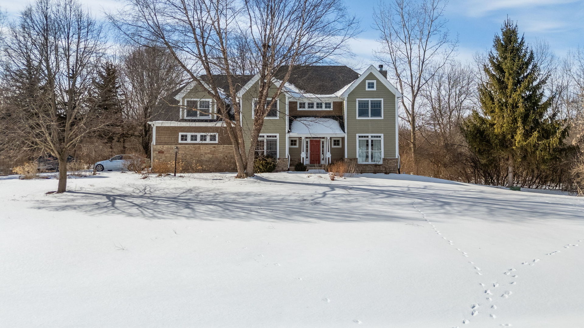 7N072 Willowbrook Drive