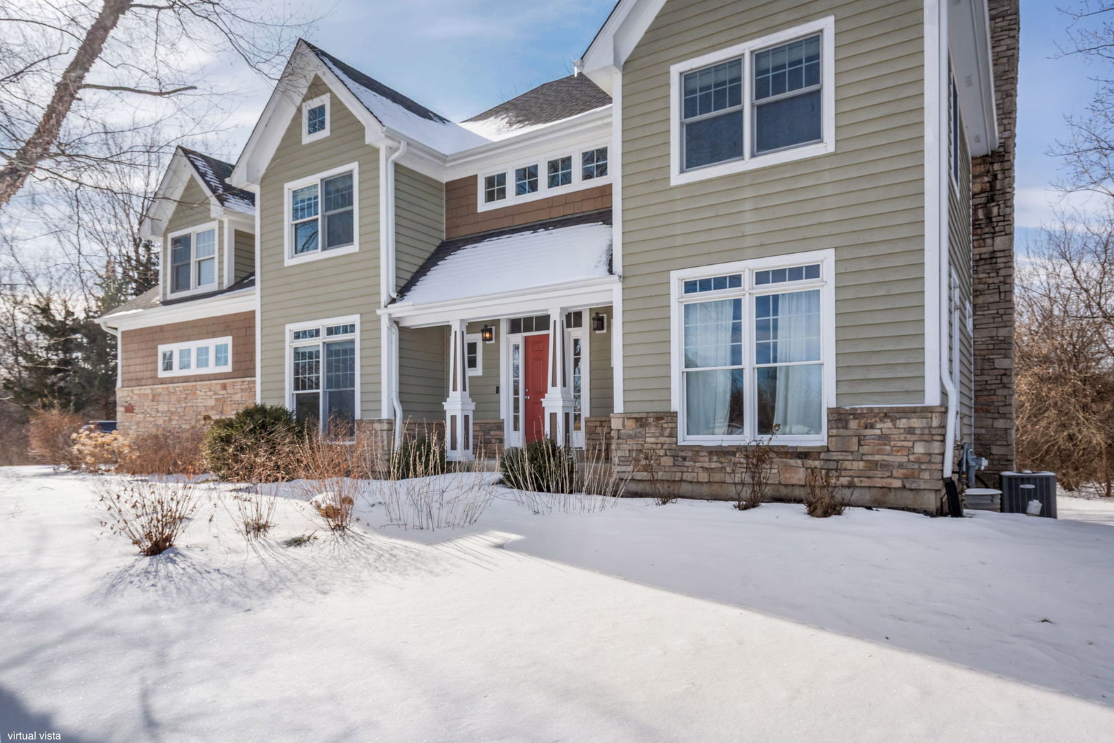 7N072 Willowbrook Drive