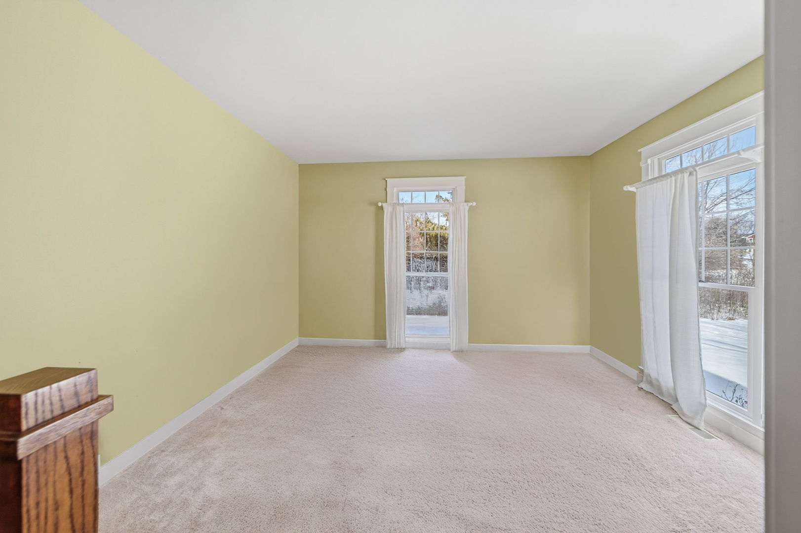 7N072 Willowbrook Drive