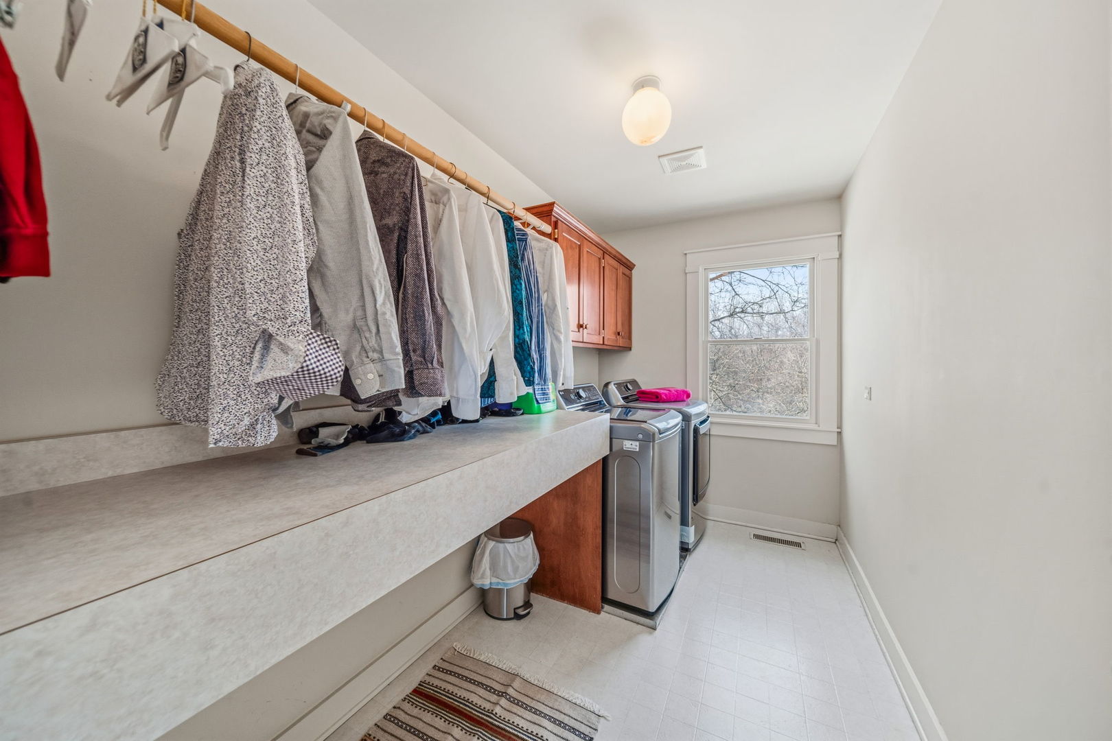 7N072 Willowbrook Drive