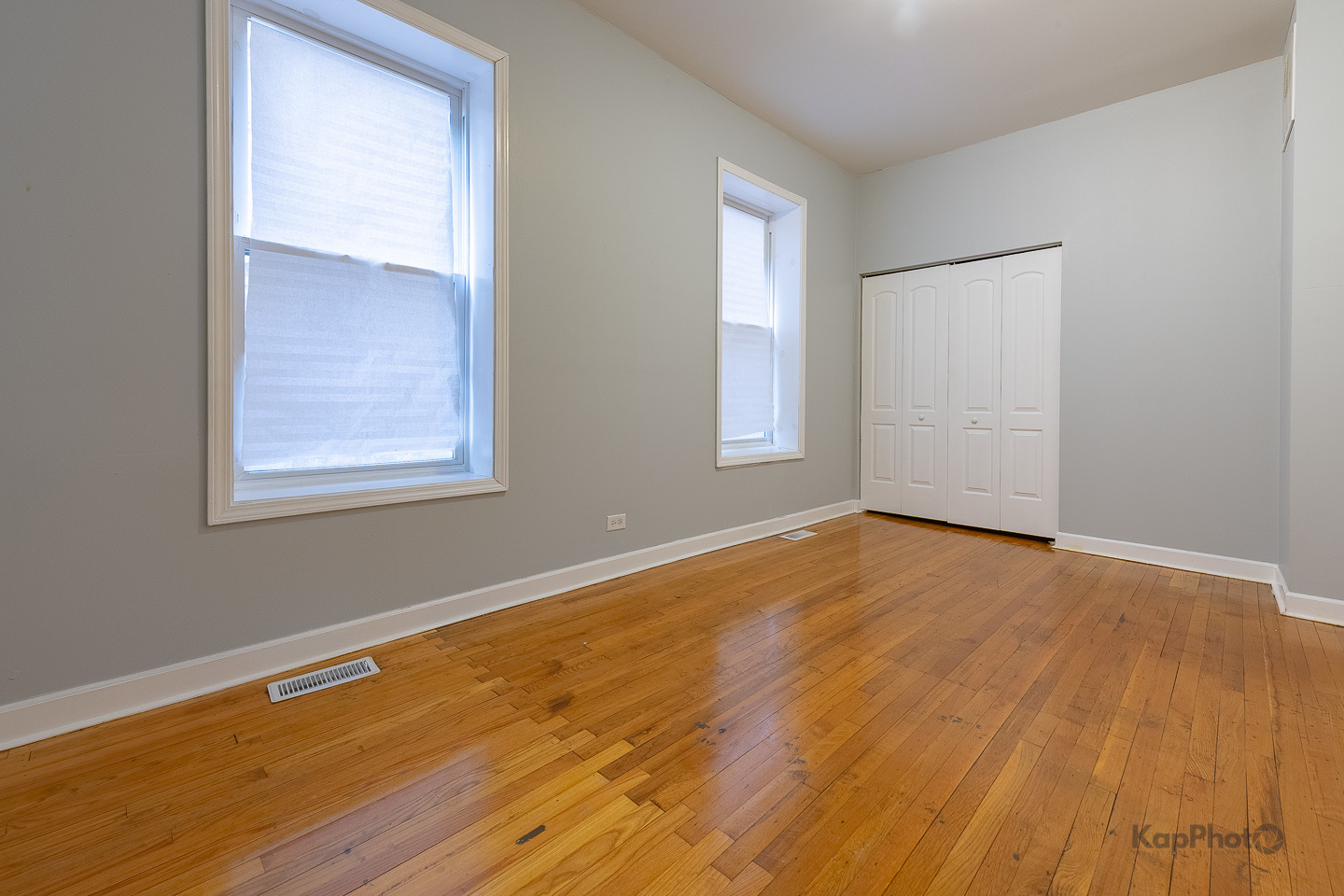 7750 S Saginaw Avenue Unit: 1